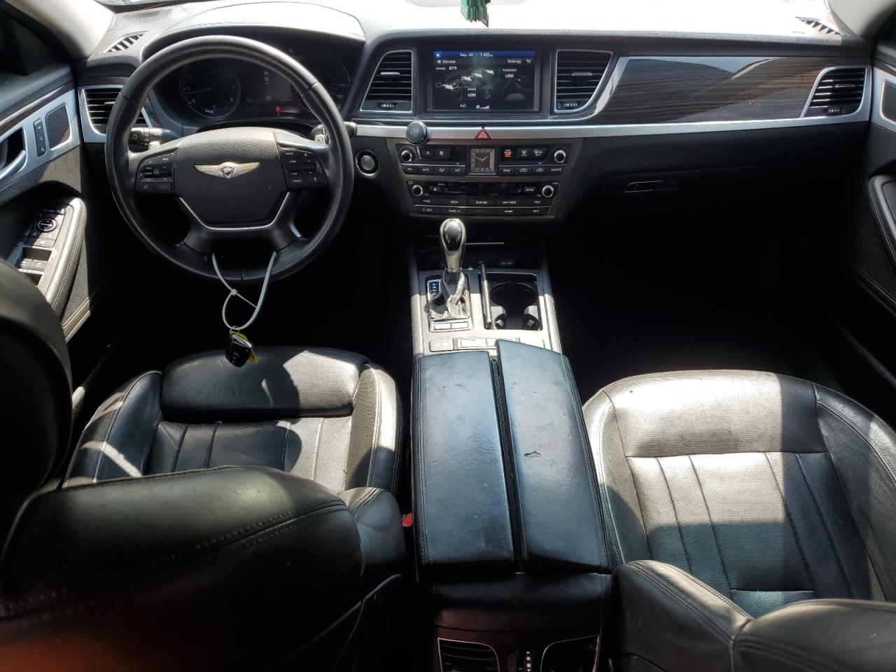 2015 Hyundai Genesis 3.8L VIN: KMHGN4JE1FU071268 Lot: 81440685