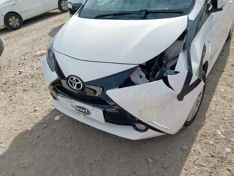 2014 TOYOTA AYGO X-PRESSION
