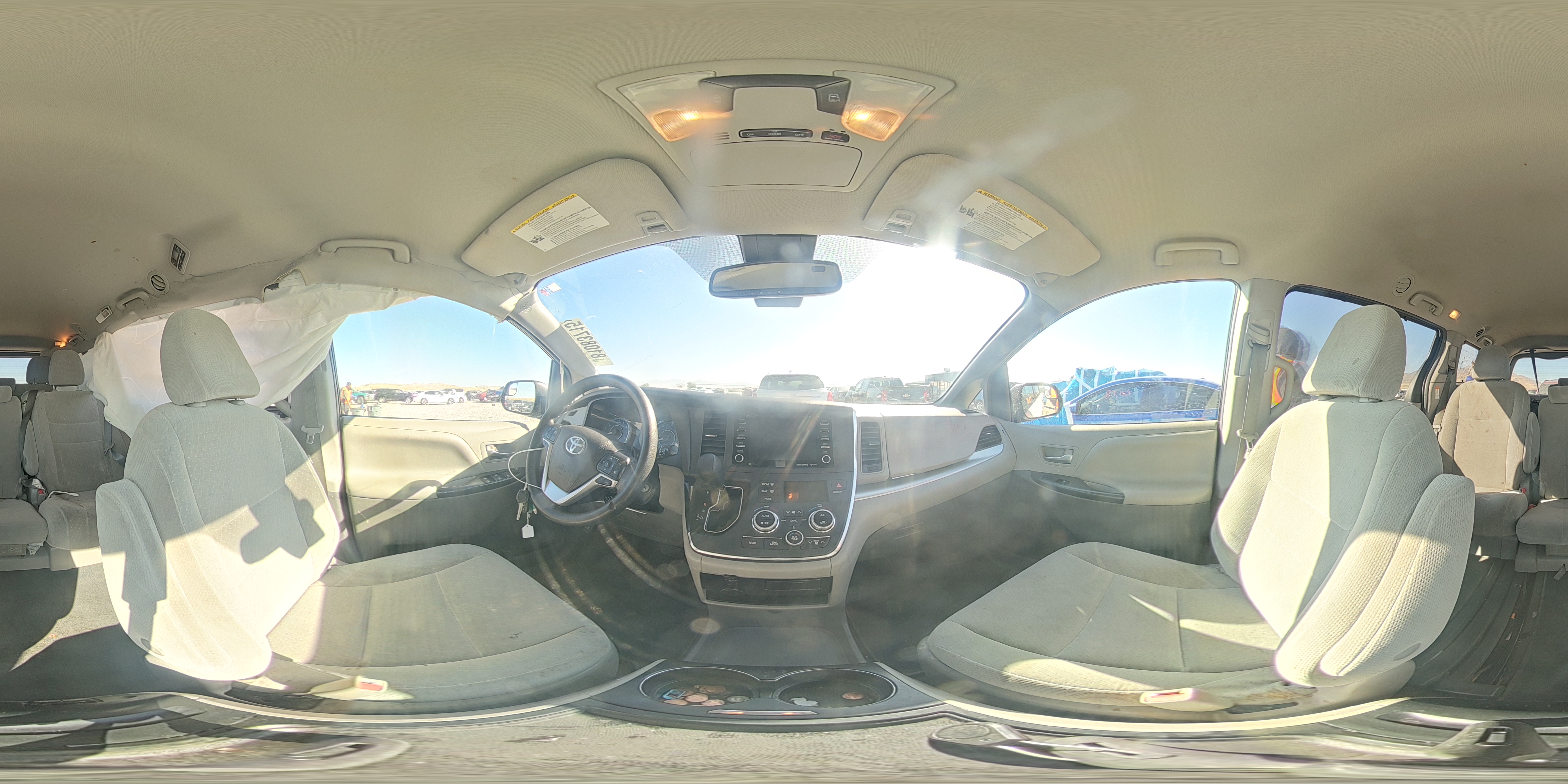 2018 Toyota Sienna Le VIN: 5TDKZ3DC9JS929445 Lot: 81083715