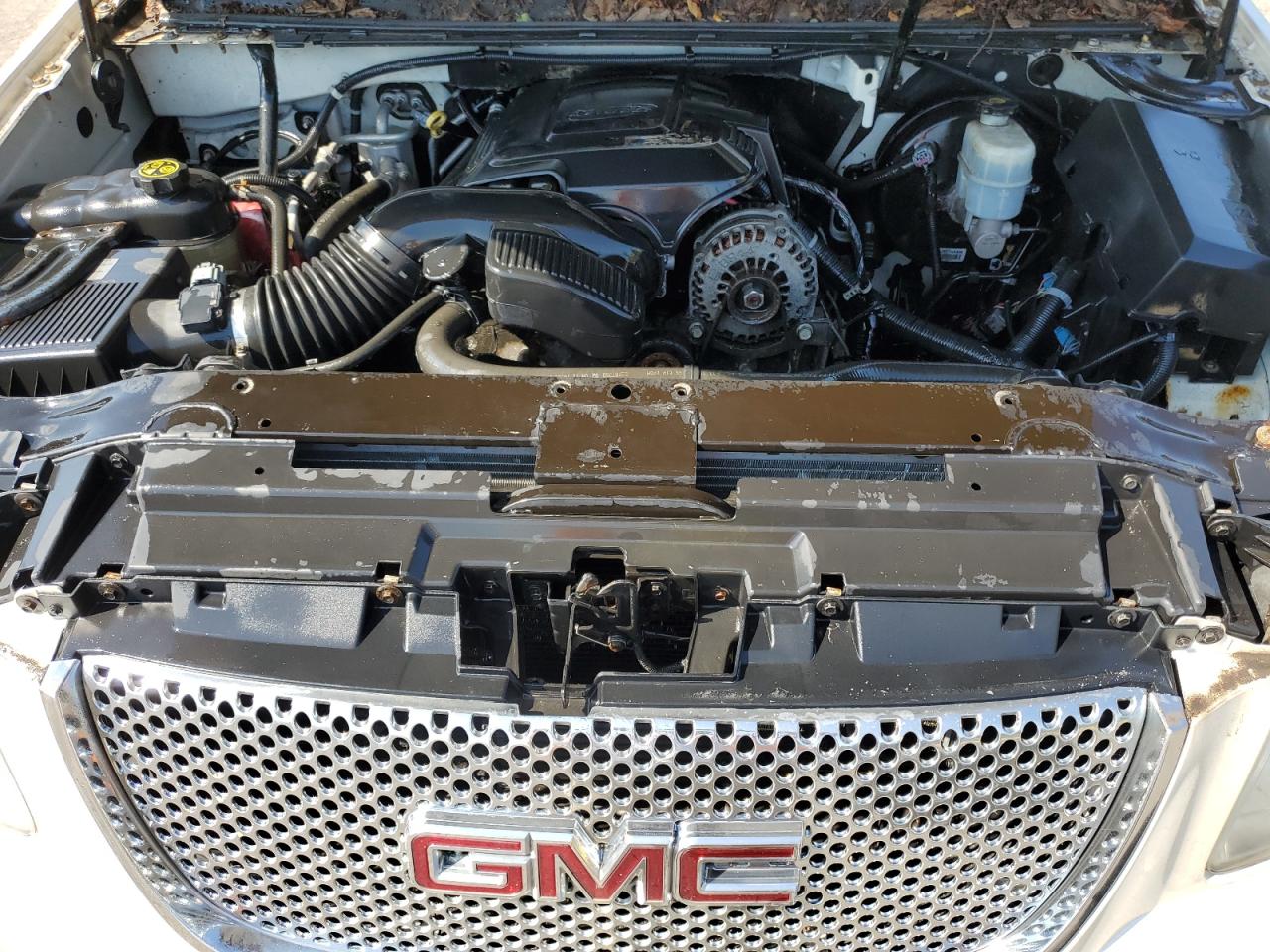 2011 GMC Yukon Xl Denali VIN: 1GKS2MEF5BR288429 Lot: 80687215