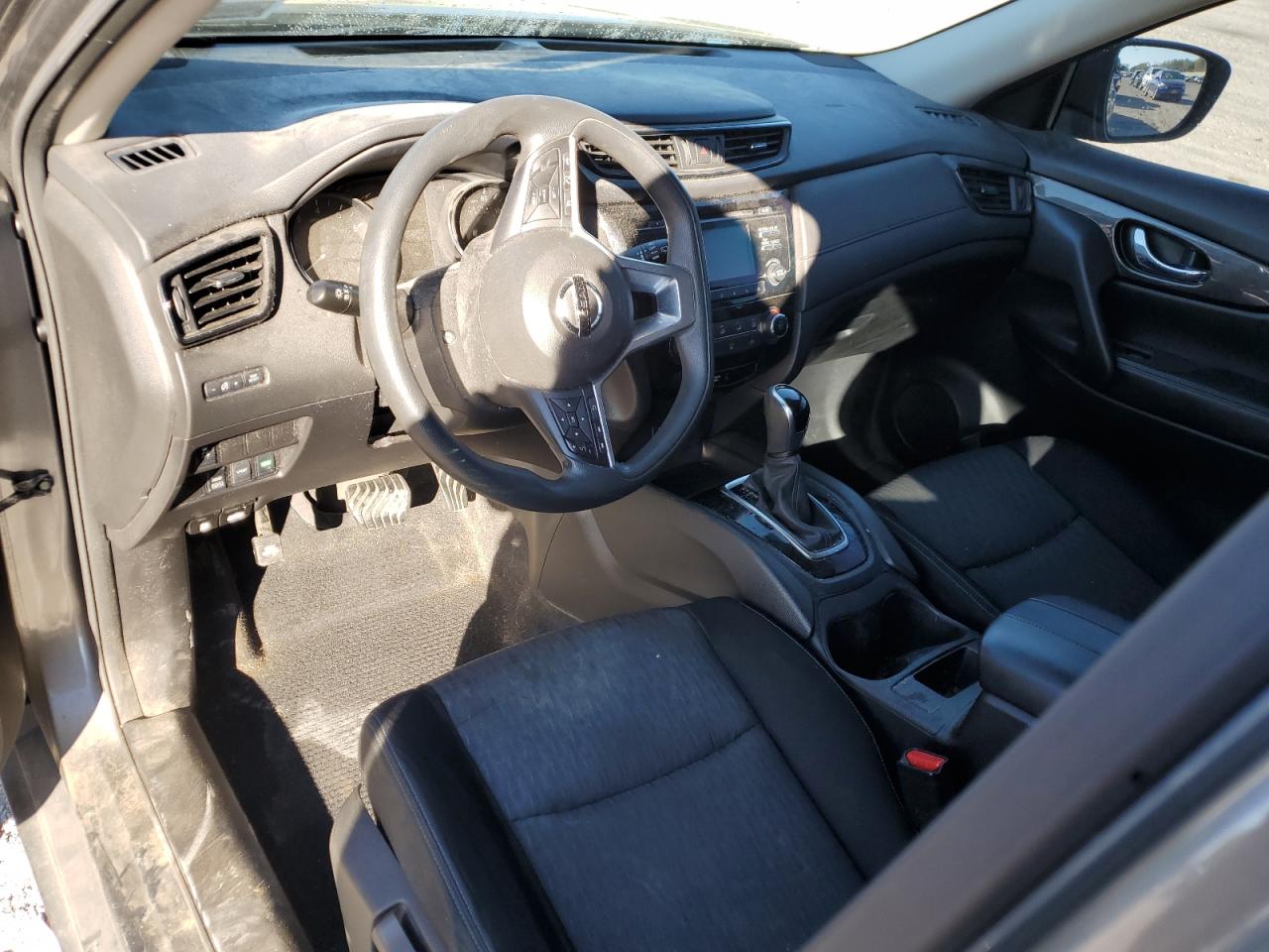 2017 Nissan Rogue S VIN: JN8AT2MVXHW263946 Lot: 84267695