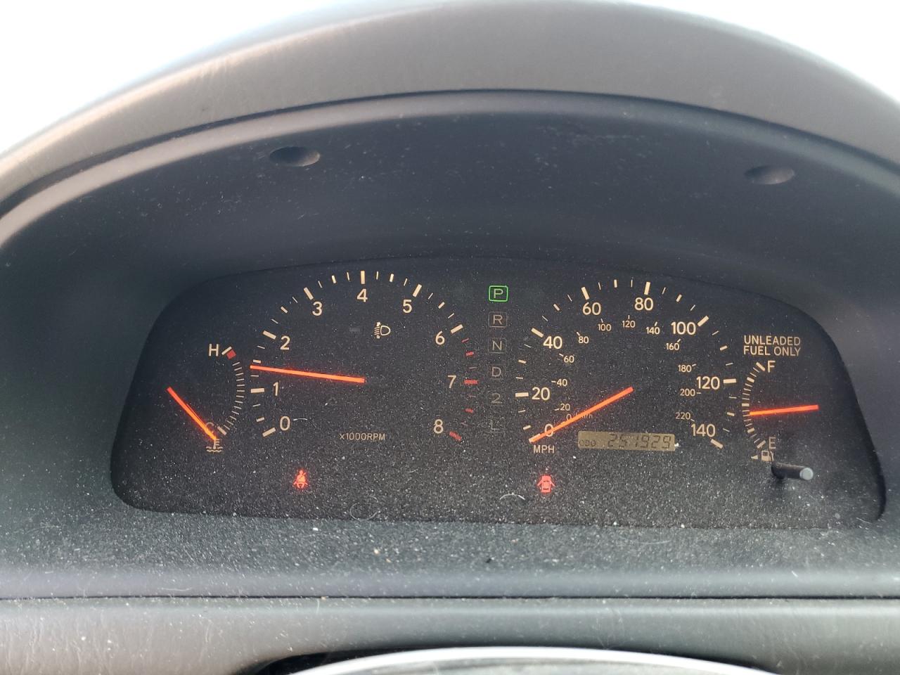 2000 Lexus Es 300 VIN: JT8BF28G3Y0243185 Lot: 80103675