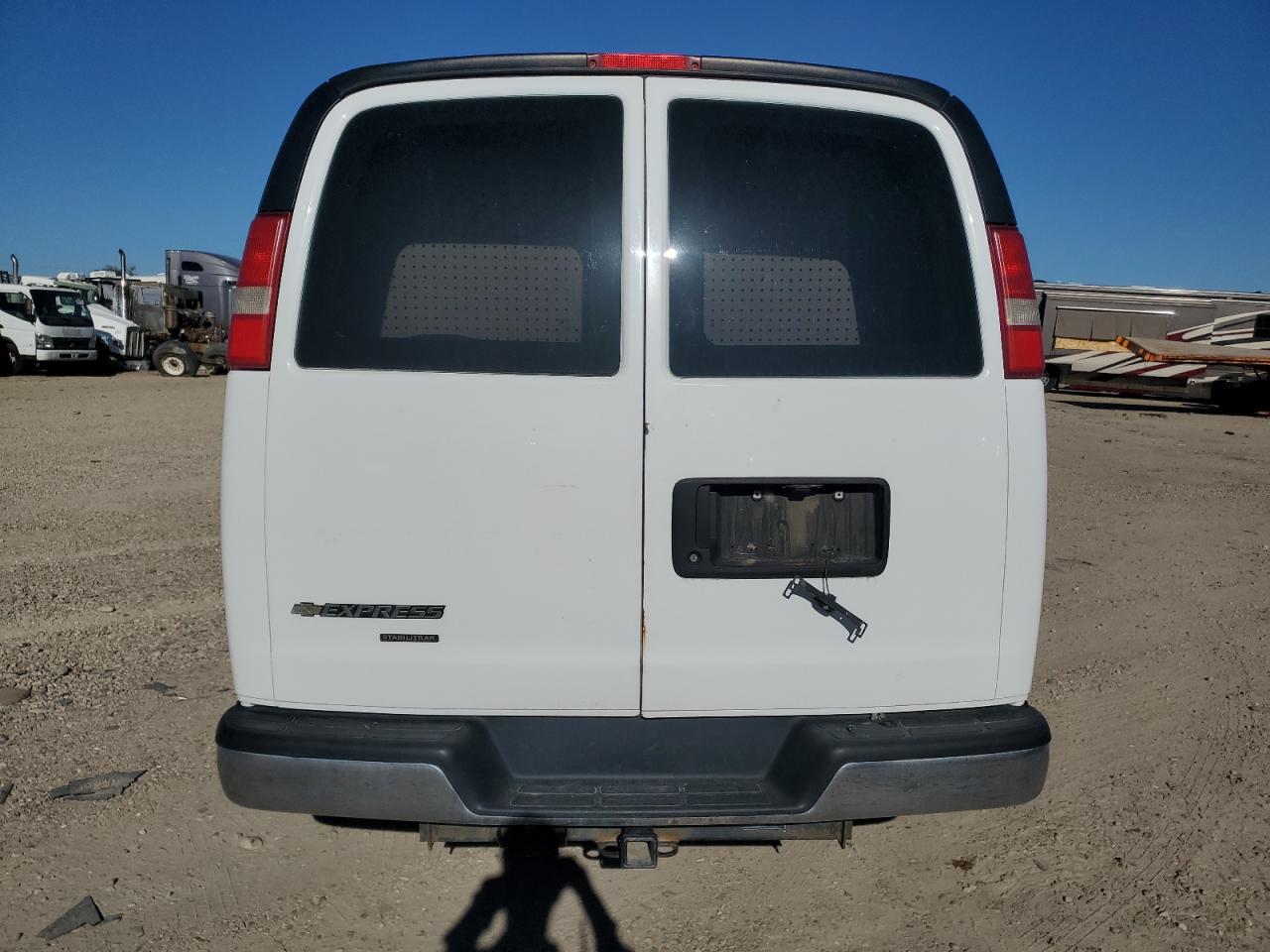 2013 Chevrolet Express G2500 VIN: 1GCWGGCG6D1122658 Lot: 81047535
