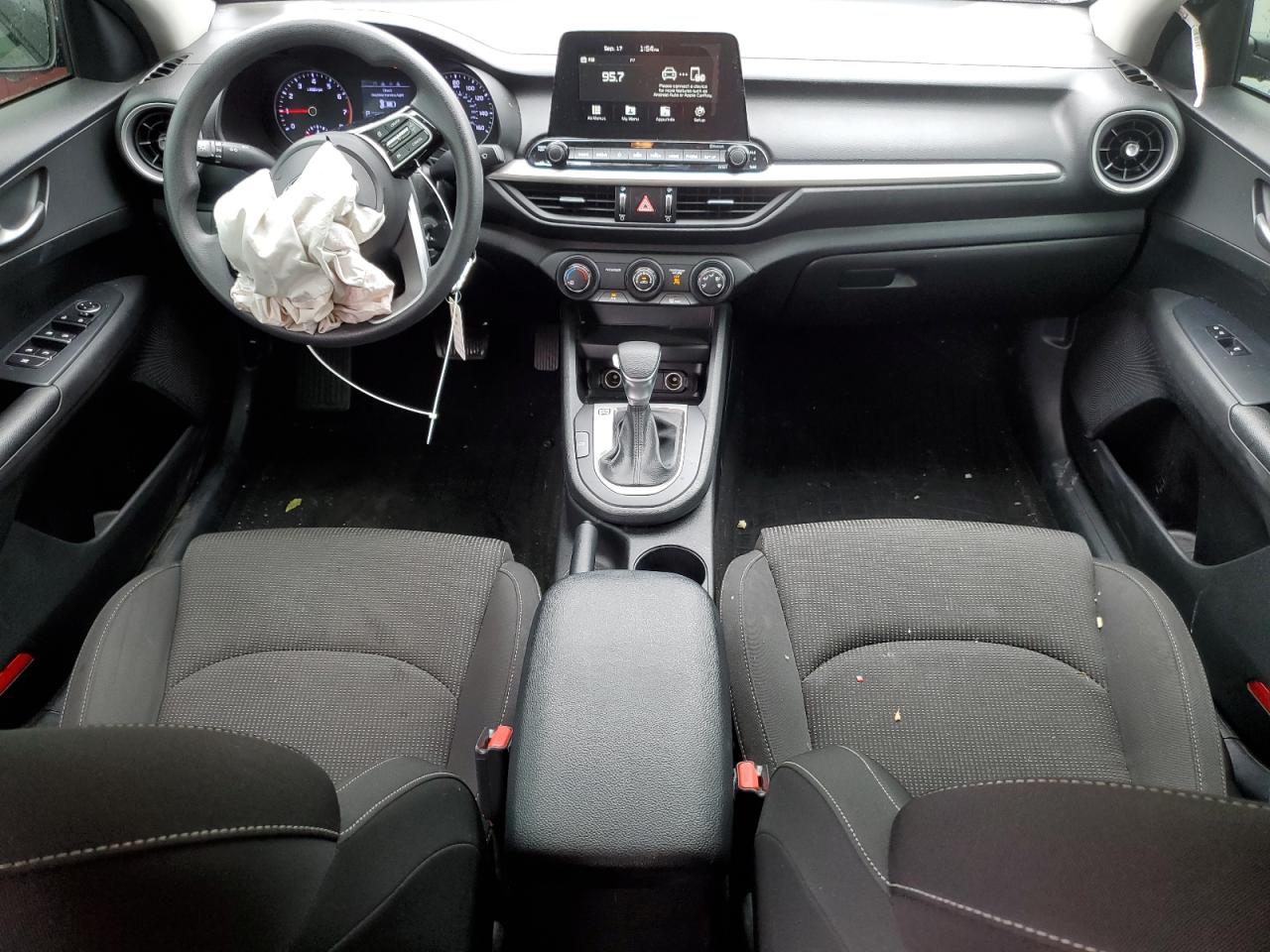 2020 Kia Forte Fe VIN: 3KPF24AD5LE226446 Lot: 81016745