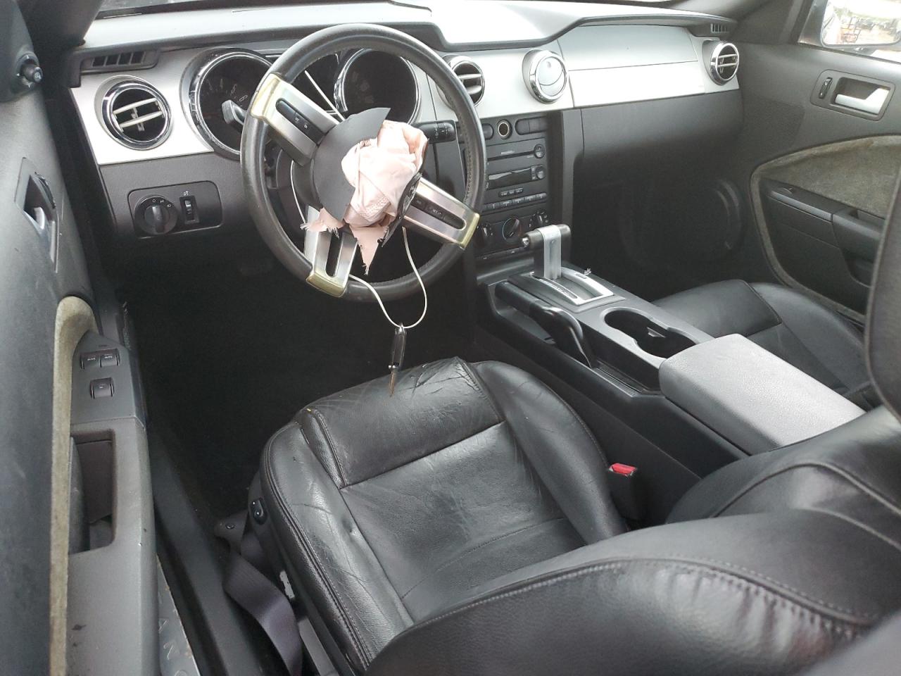 2005 Ford Mustang VIN: 1ZVFT84N655203553 Lot: 84264215