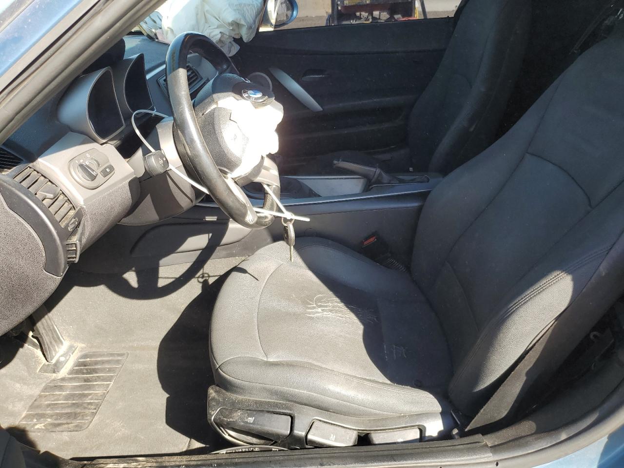 2003 BMW Z4 2.5 VIN: 4USBT33493LR62052 Lot: 84414065