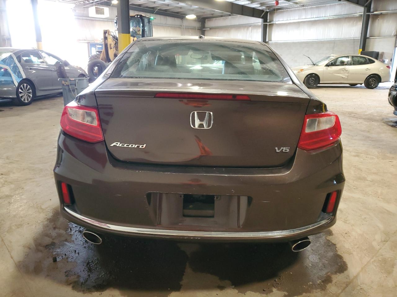 2013 Honda Accord Exl VIN: 1HGCT2B86DA010620 Lot: 84721385