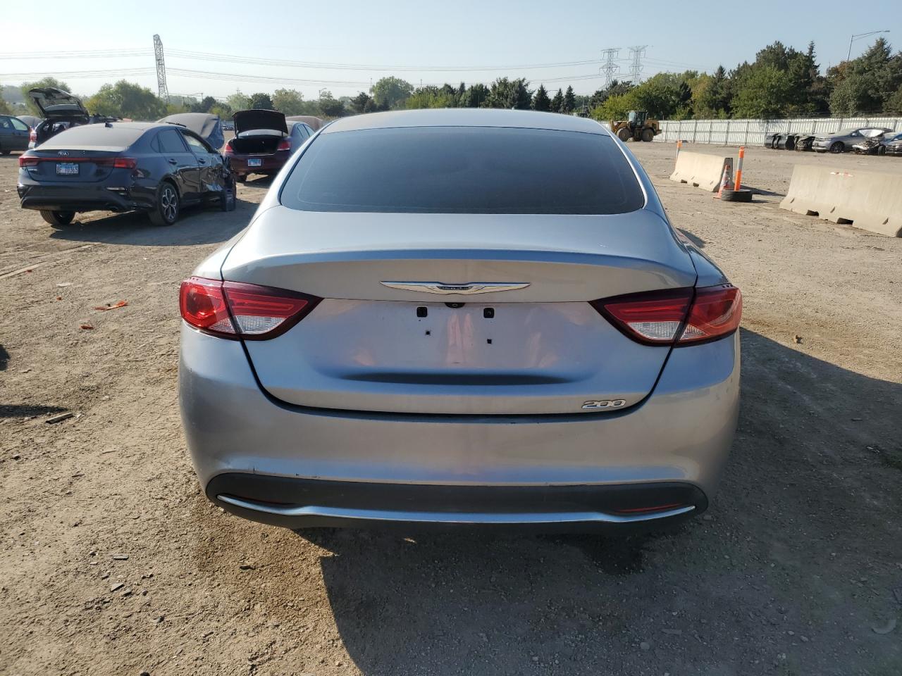 2015 Chrysler 200 Limited VIN: 1C3CCCAB4FN583680 Lot: 81426755