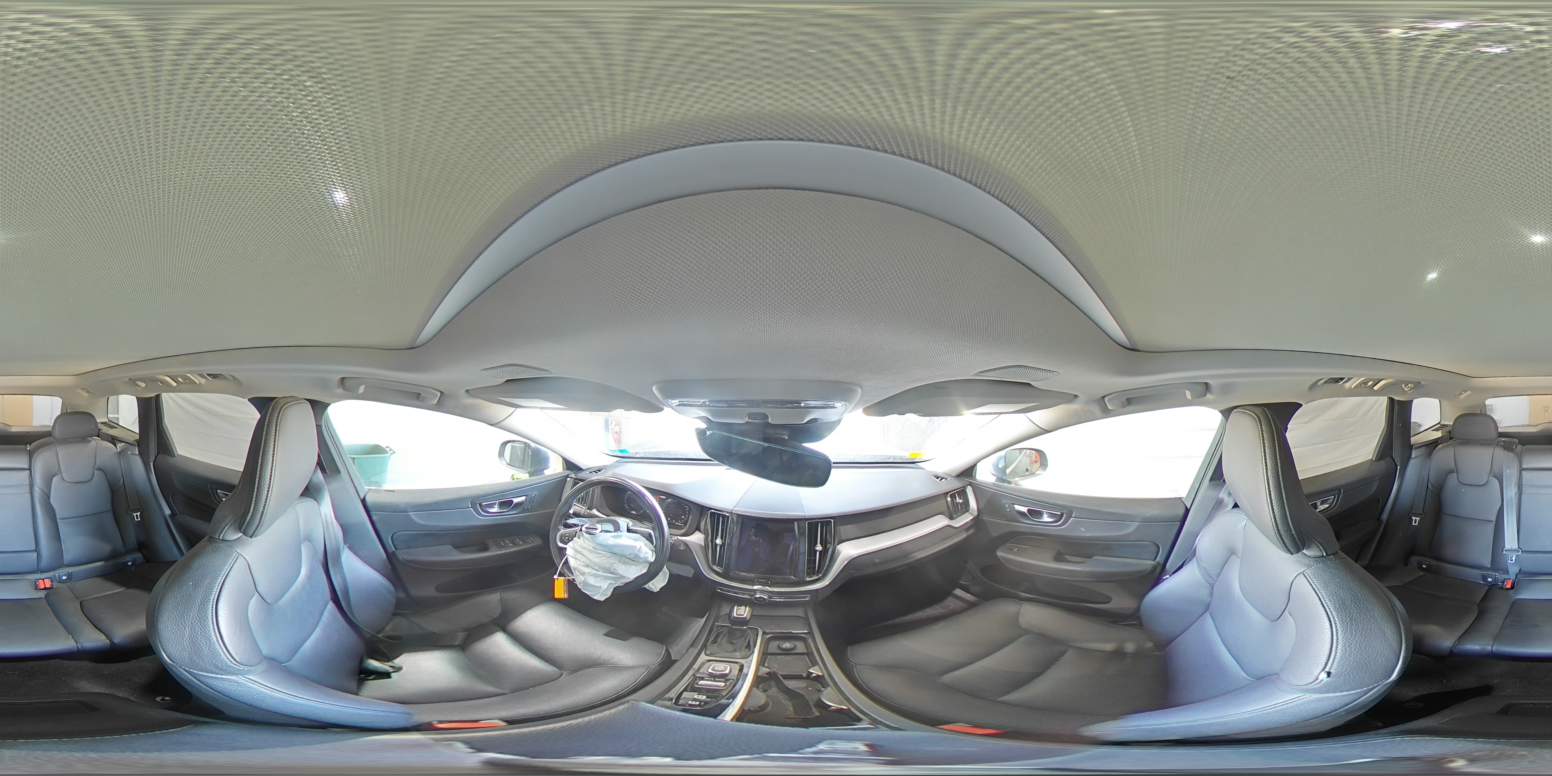 2021 Volvo Xc60 T5 Momentum VIN: YV4102RK1M1804468 Lot: 81704325