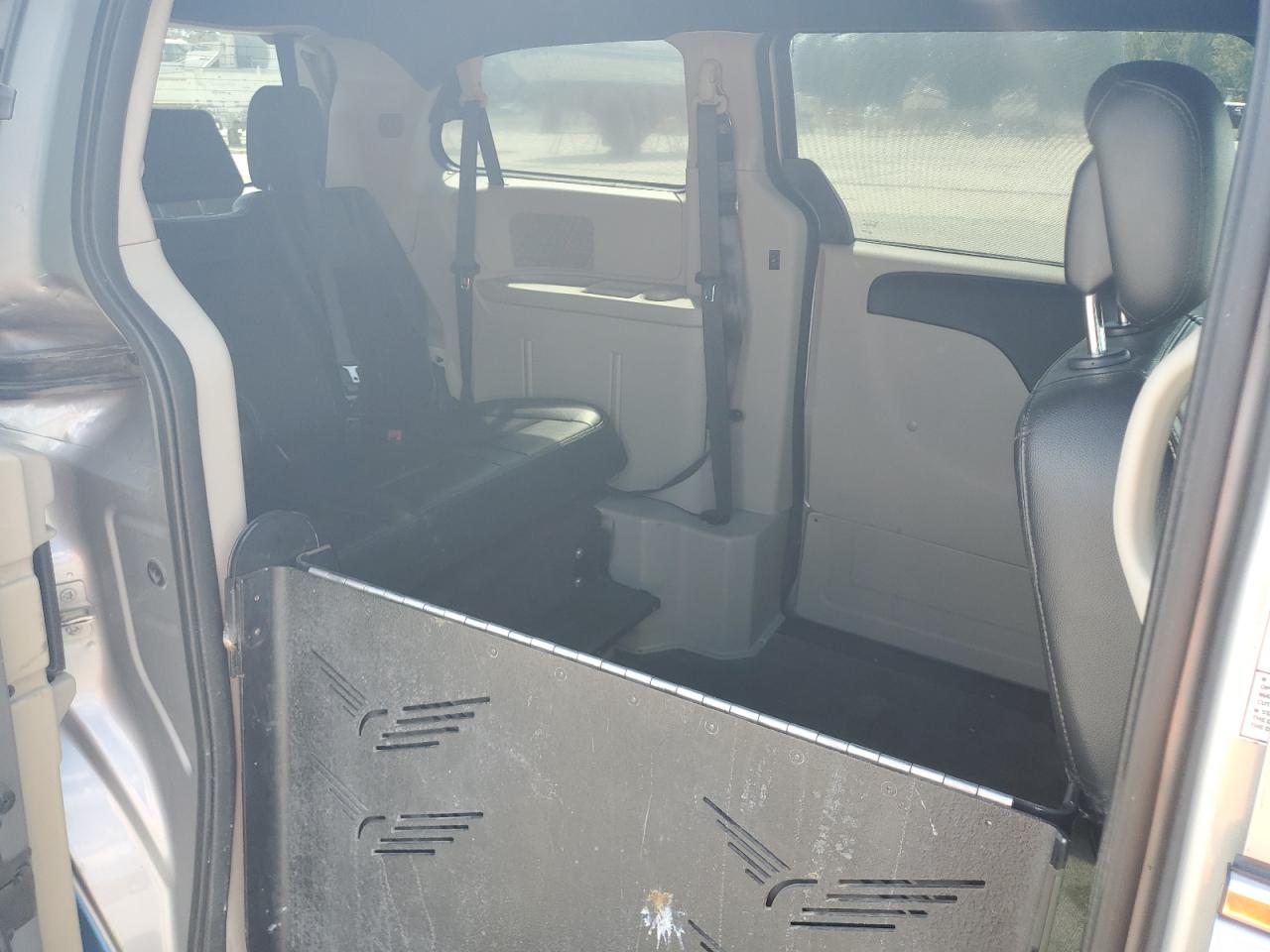 2017 Dodge Grand Caravan Sxt VIN: 2C7WDGCG6HR630612 Lot: 81580715