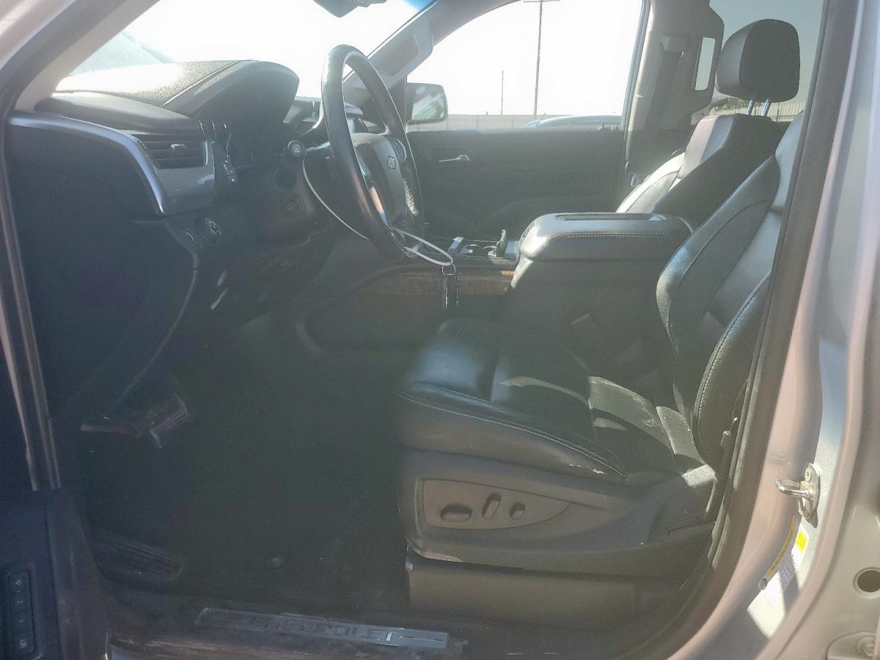 2018 Chevrolet Tahoe C1500 Premier VIN: 1GNSCCKC5JR248760 Lot: 70964495