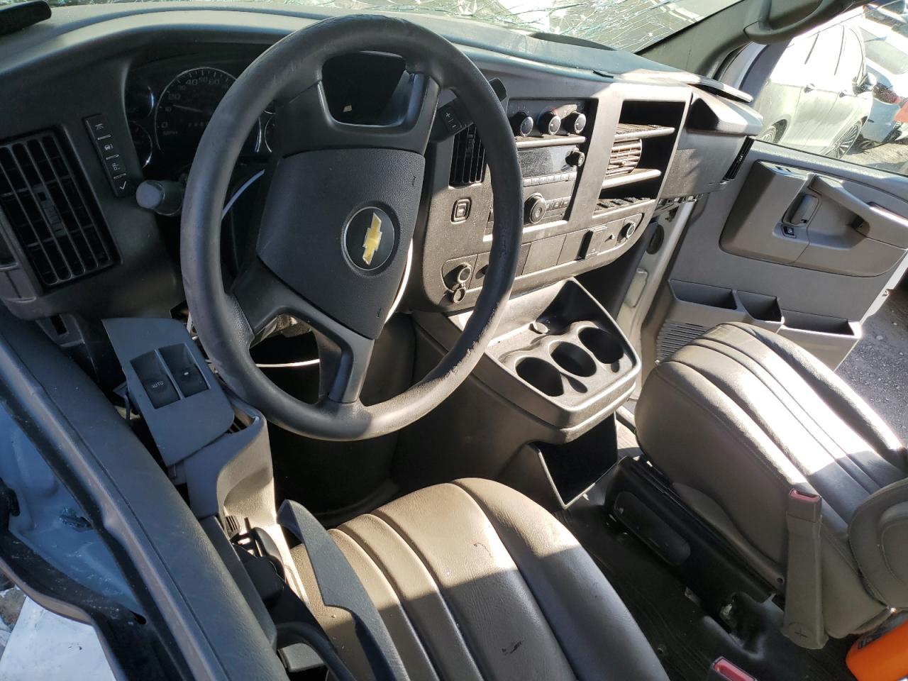 2015 Chevrolet Express G2500 VIN: 1GCWGFCG9F1280313 Lot: 81276285