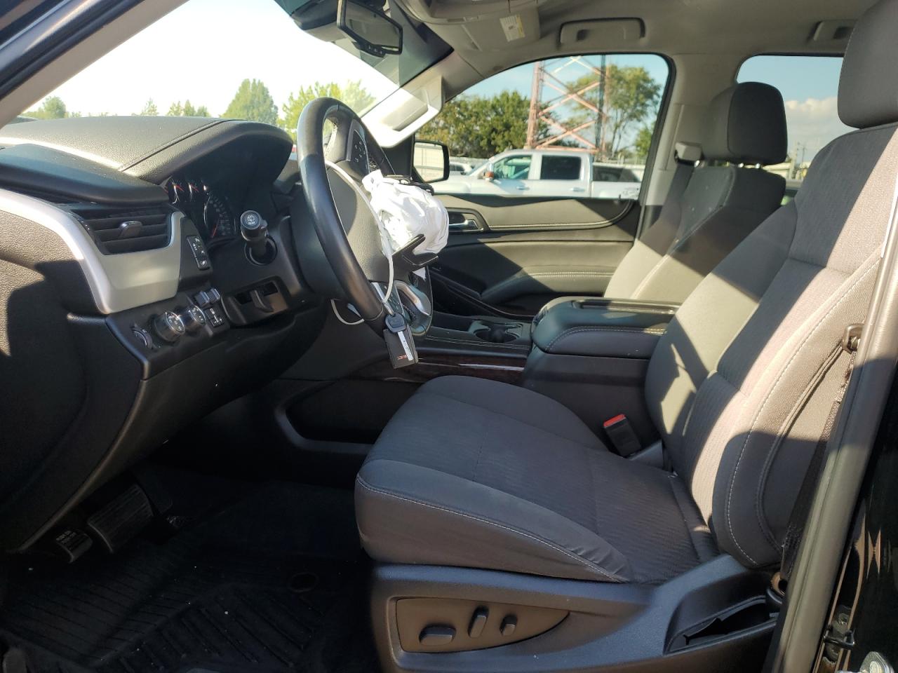 2019 GMC Yukon Sle VIN: 1GKS2AKC8KR375069 Lot: 82021985