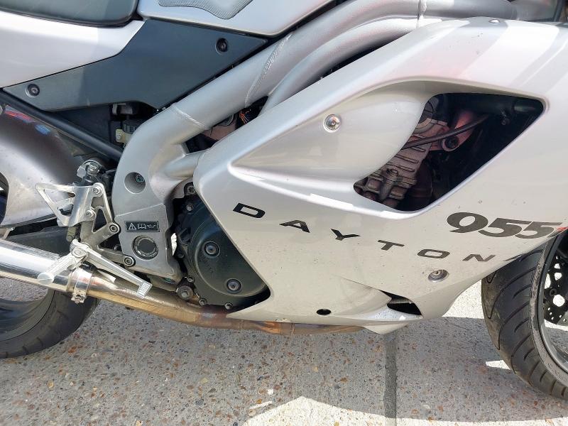 2001 TRIUMPH DAYTONA 955I 