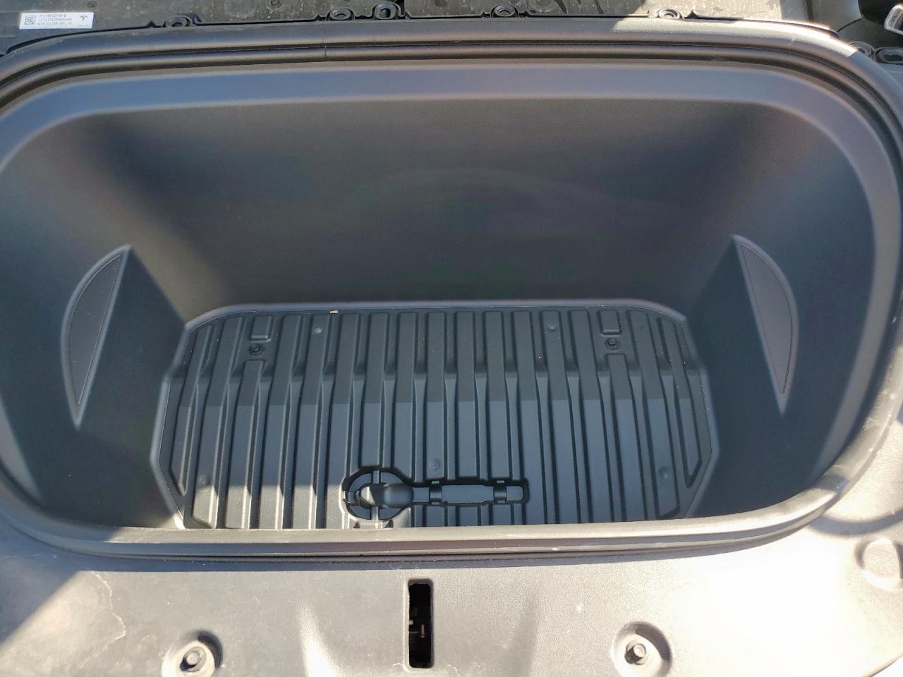 2022 Tesla Model Y VIN: 7SAYGDEE6NA011927 Lot: 84187255