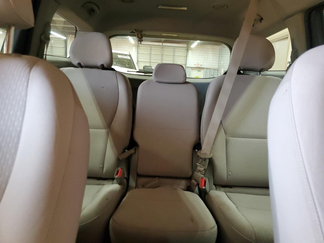 2016 Kia Sedona Lx VIN: KNDMB5C14G6144400 Lot: 82028815