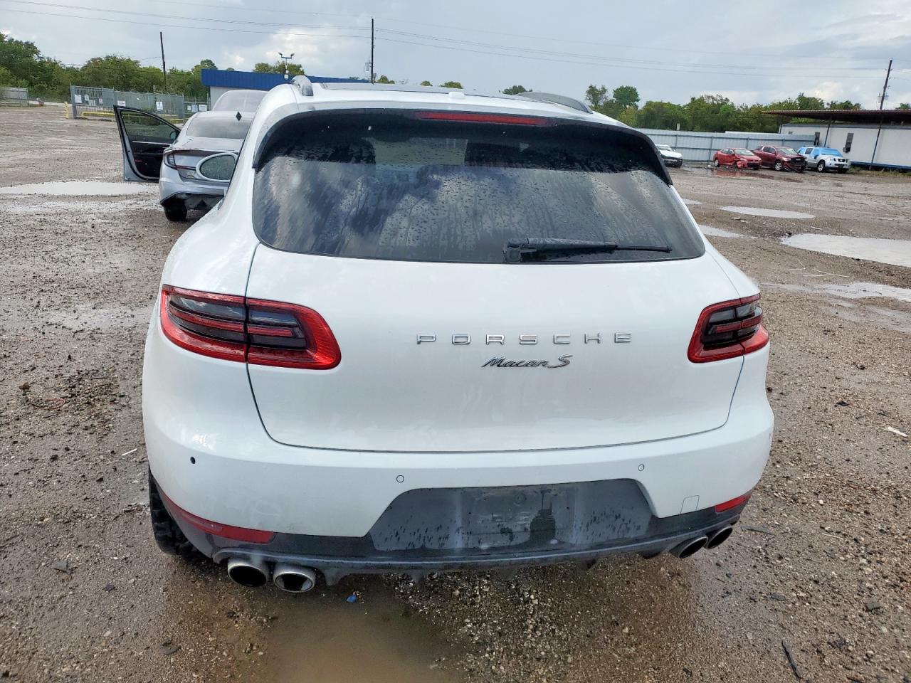 2015 Porsche Macan S VIN: WP1AB2A54FLB59825 Lot: 82106285