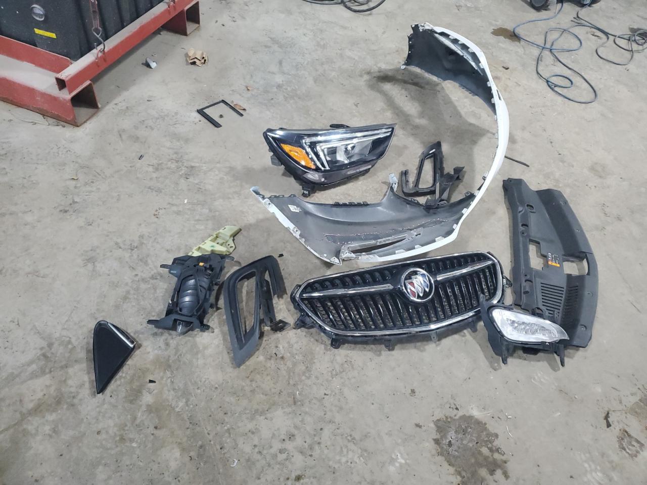 2018 Buick Encore Sport Touring VIN: KL4CJ2SB3JB647688 Lot: 82042415