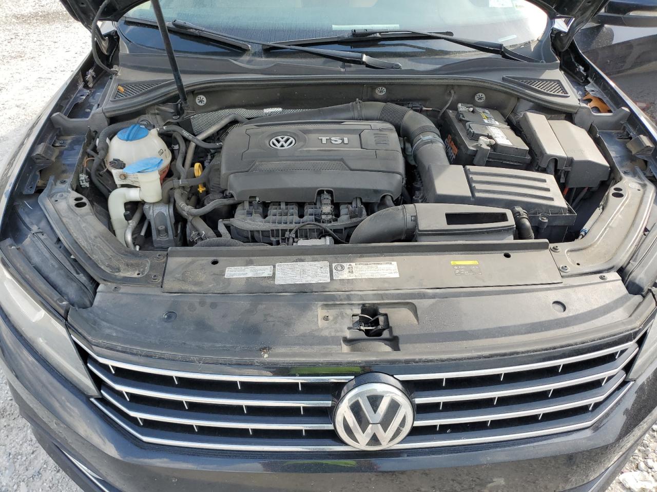 2017 Volkswagen Passat Se VIN: 1VWBT7A33HC044129 Lot: 80581945