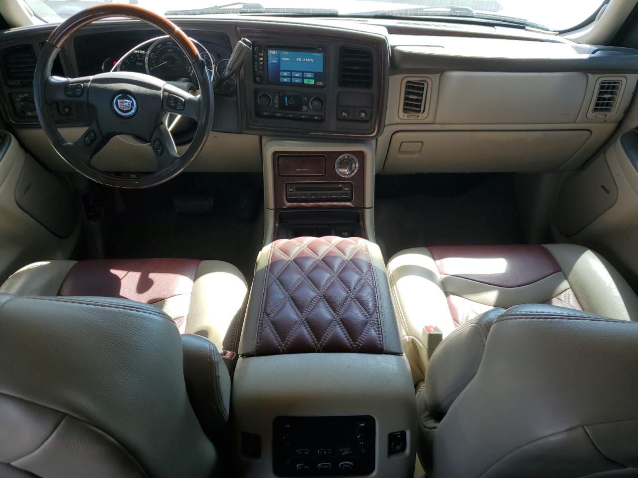 2005 Cadillac Escalade Esv VIN: 3GYFK66N65G260569 Lot: 71500215