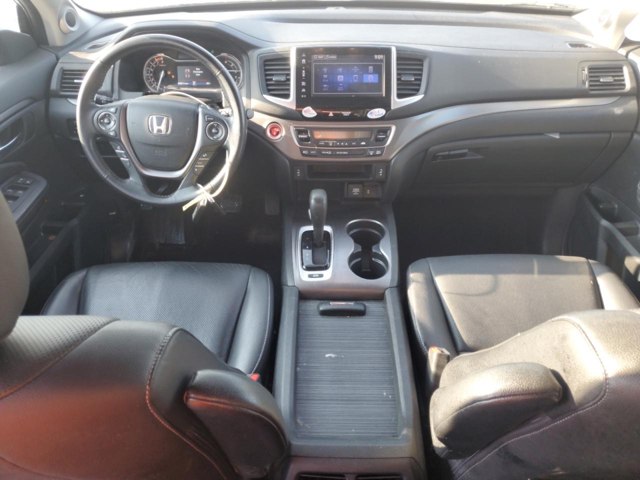 2017 Honda Ridgeline Rtl VIN: 5FPYK3F6XHB010520 Lot: 72064055