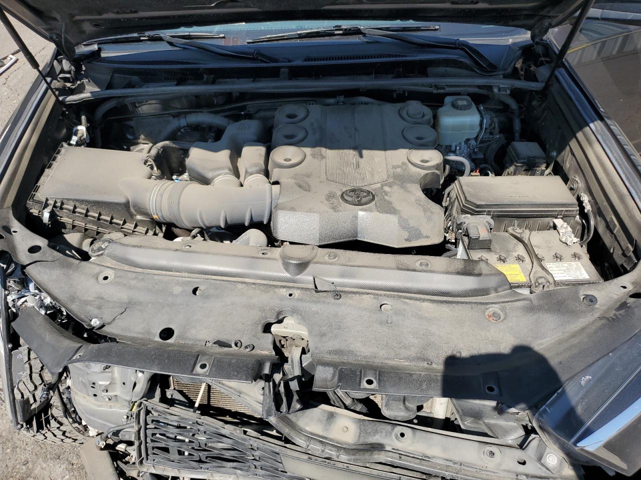 2022 Toyota 4Runner Sr5/Sr5 Premium VIN: JTEMU5JR0N5995823 Lot: 71290125