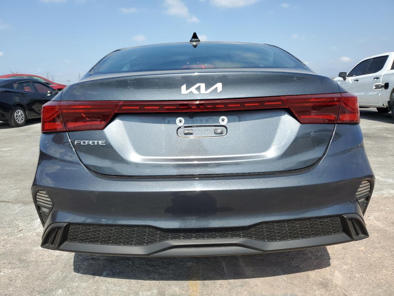 2023 Kia Forte Lx VIN: 3KPF24AD7PE585609 Lot: 84267365