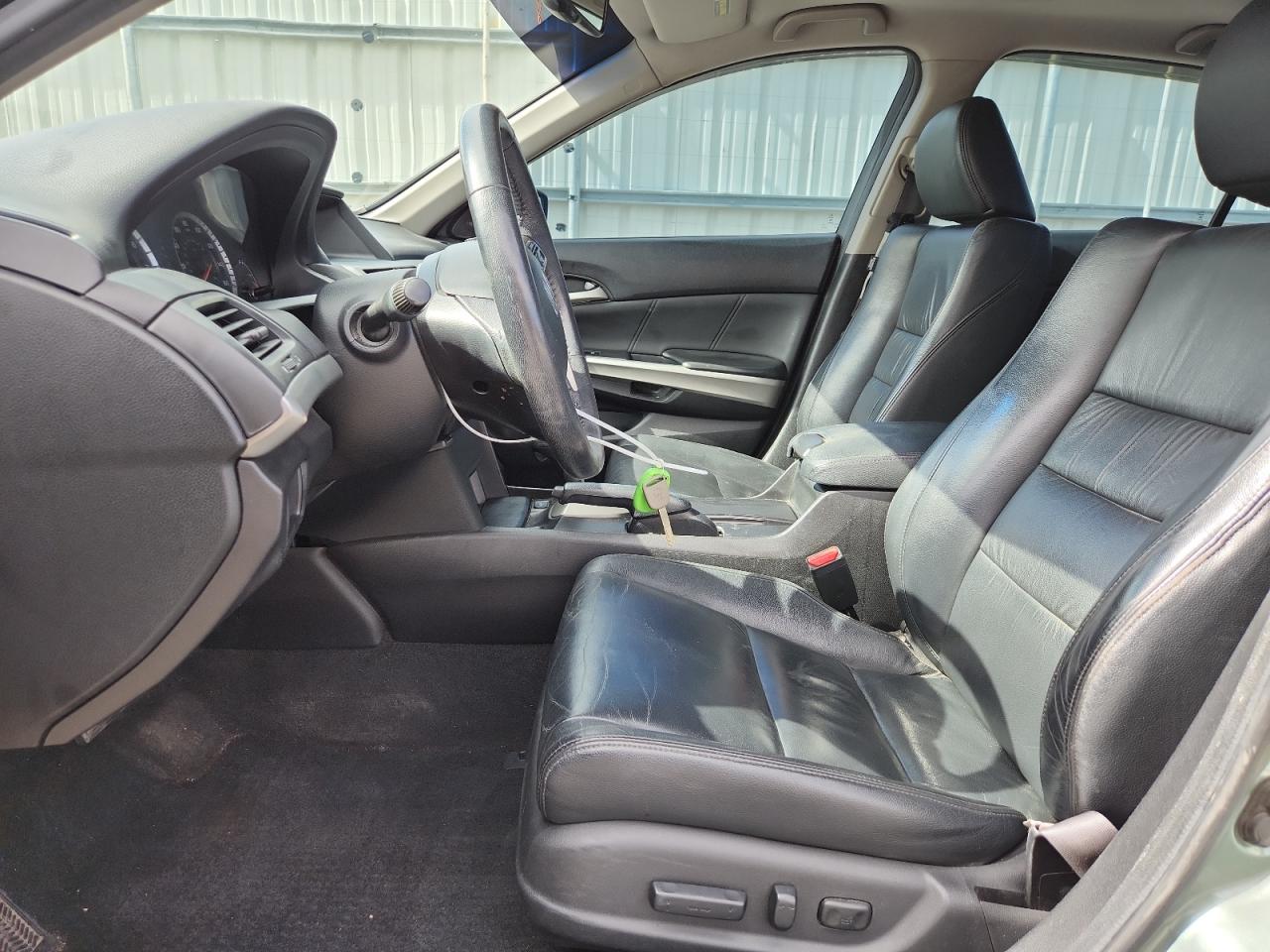 2010 Honda Accord Exl VIN: 1HGCP2F83AA078688 Lot: 81590305