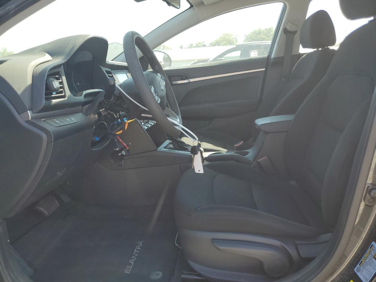 2020 Hyundai Elantra Se VIN: 5NPD74LF4LH609166 Lot: 81458975