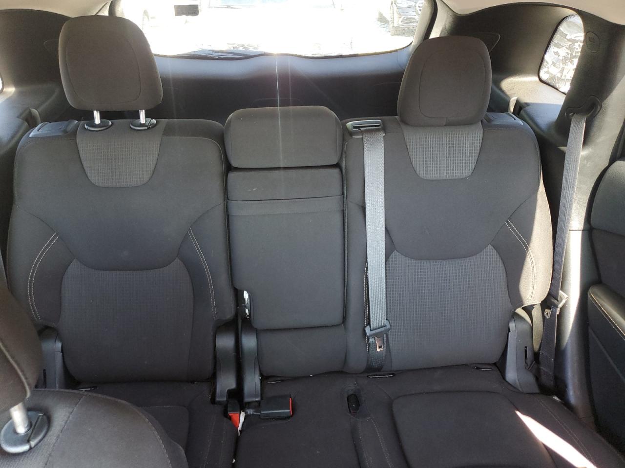 2016 Jeep Cherokee Latitude VIN: 1C4PJMCS5GW203053 Lot: 70895465