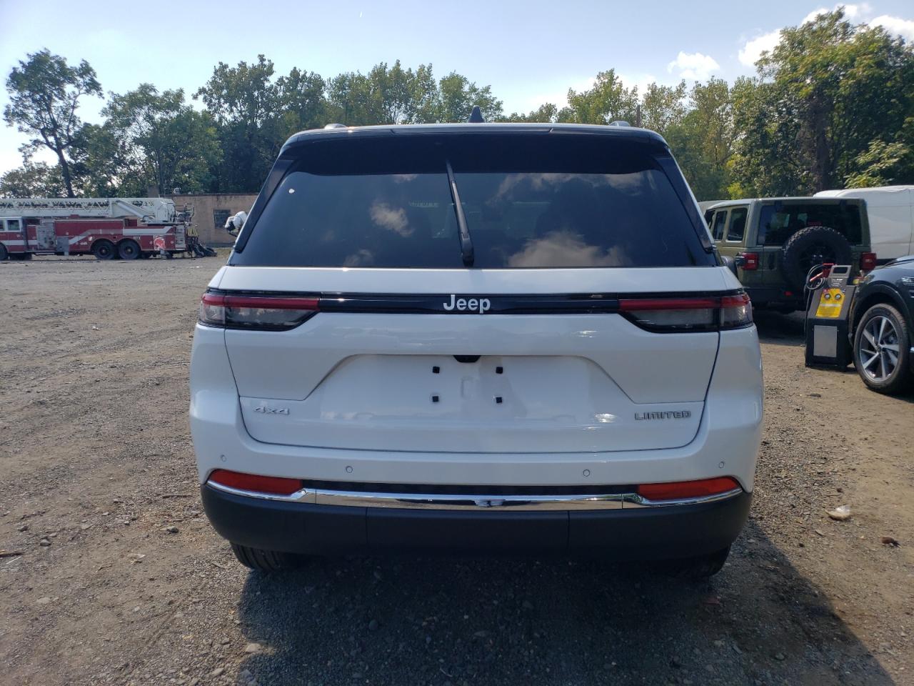 2025 Jeep Grand Cherokee Limited VIN: 1C4RJHBG8SC330113 Lot: 71816245