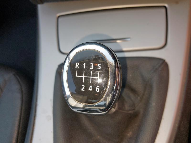 2012 BMW 320I SE 