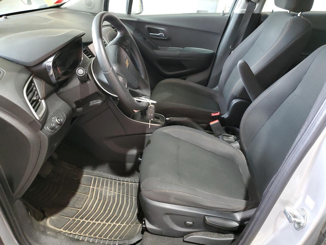 2017 Chevrolet Trax Ls VIN: 3GNCJKSB8HL255716 Lot: 81048205