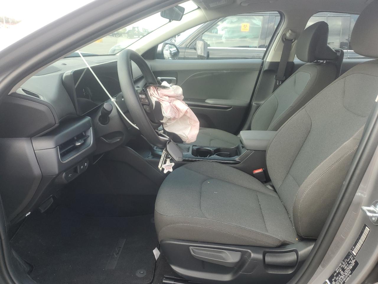 2025 Kia K4 Lx VIN: 3KPFT4DE2SE164164 Lot: 81758255