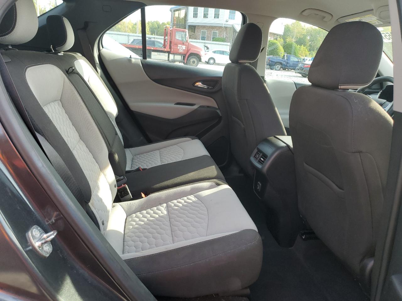 2019 Chevrolet Equinox Ls VIN: 2GNAXSEV2K6235100 Lot: 82016055