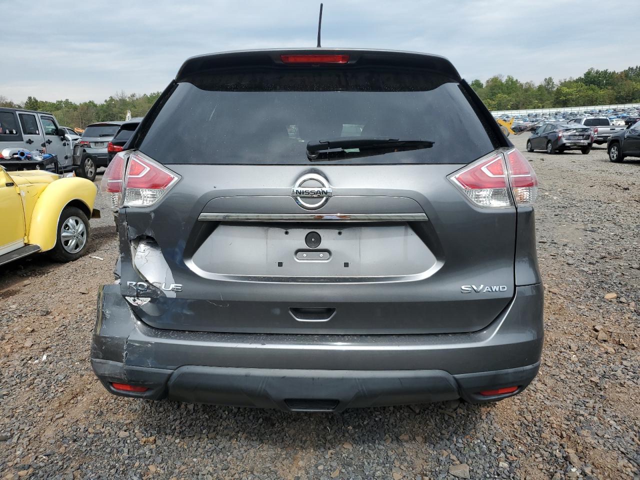 2015 Nissan Rogue S VIN: KNMAT2MV4FP536706 Lot: 83811905