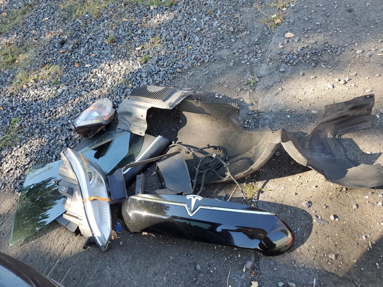 2012 Tesla Model S VIN: 5YJSA1DP3CFP03004 Lot: 82136415