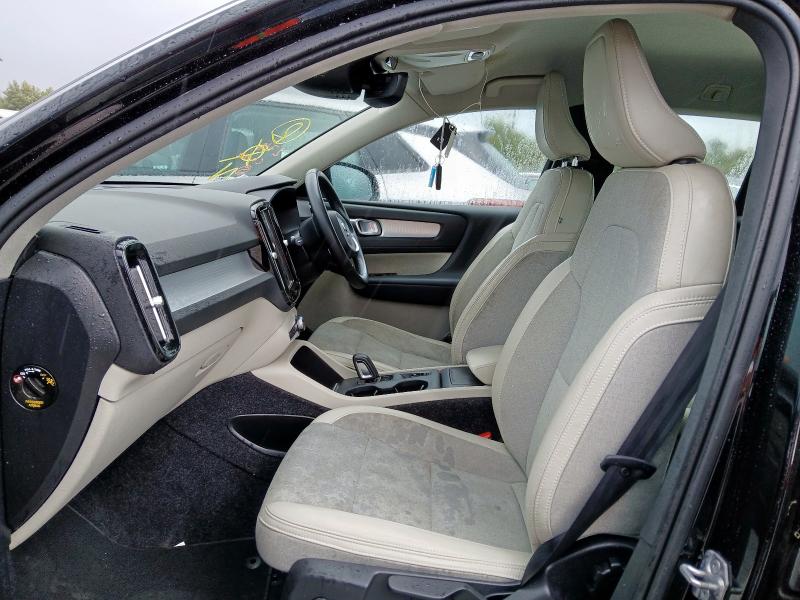 2019 VOLVO XC40 MOMENTUM D3 AUTO 
