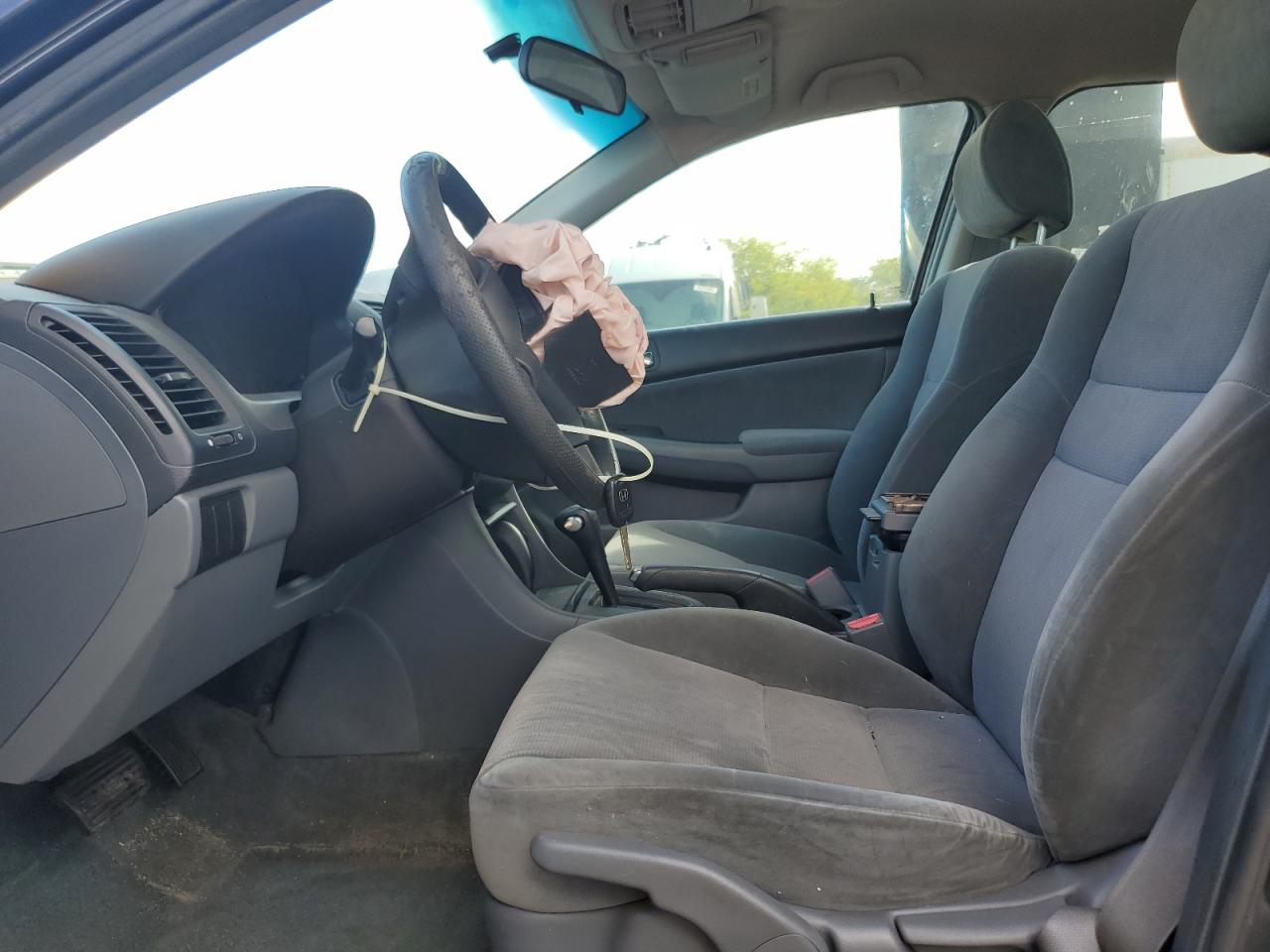 2004 Honda Accord Lx VIN: 1HGCM56334A106525 Lot: 81902785