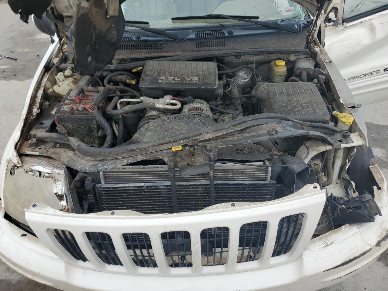 2000 Jeep Grand Cherokee Limited VIN: 1J4GW58N7YC136589 Lot: 81653575