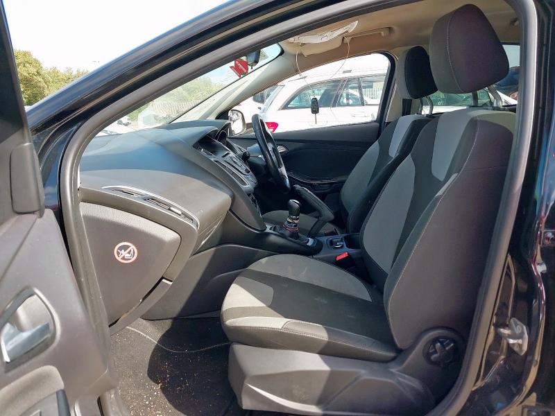 2011 FORD FOCUS ZETEC 125 