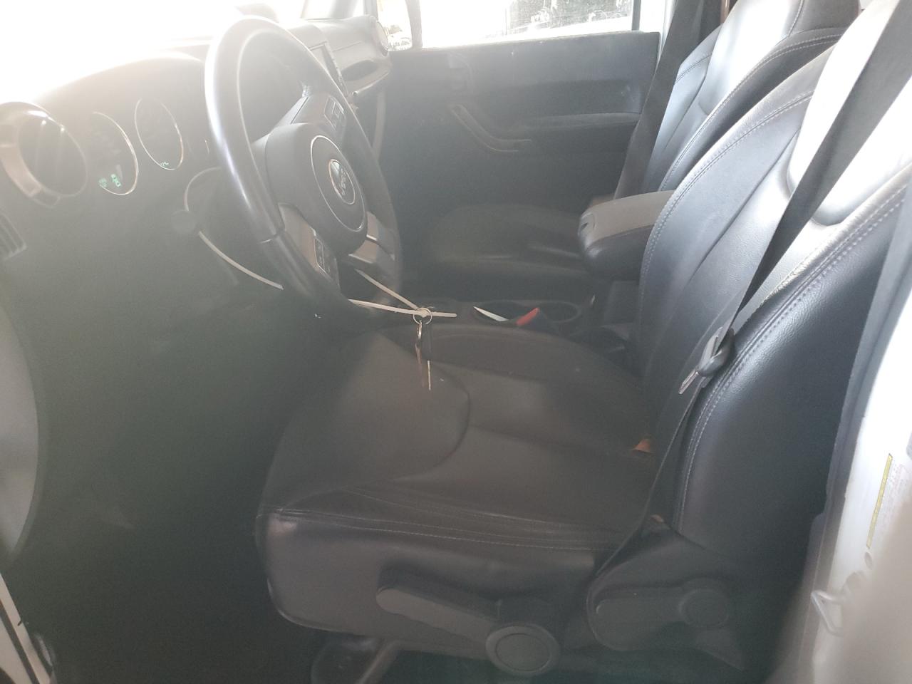 2018 Jeep Wrangler Unlimited Sahara VIN: 1C4BJWEG3JL886040 Lot: 81063925