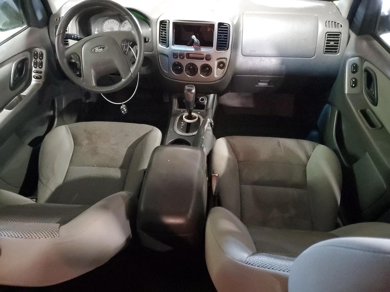 2005 Ford Escape Xlt VIN: 1FMYU03145DA11977 Lot: 71568255