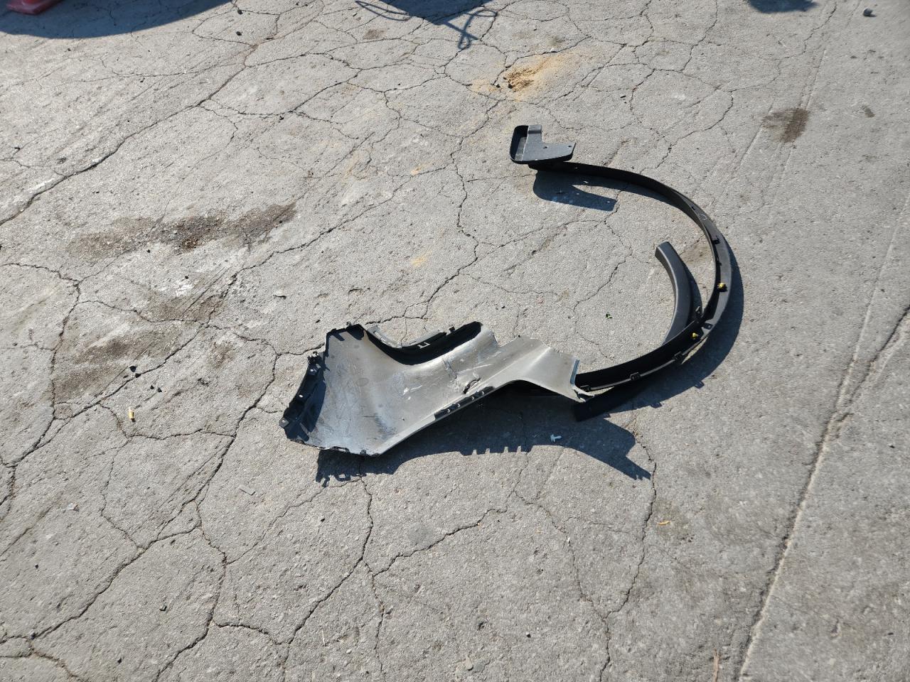 2018 Buick Encore Essence VIN: KL4CJCSB6JB522349 Lot: 81229625