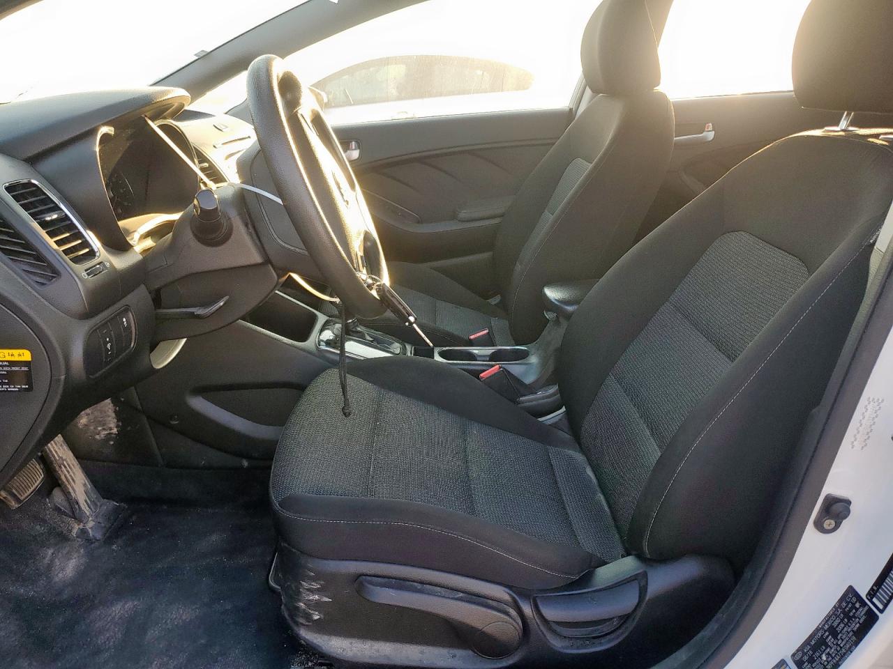 2017 Kia Forte Lx VIN: 3KPFK4A71HE040159 Lot: 70574465