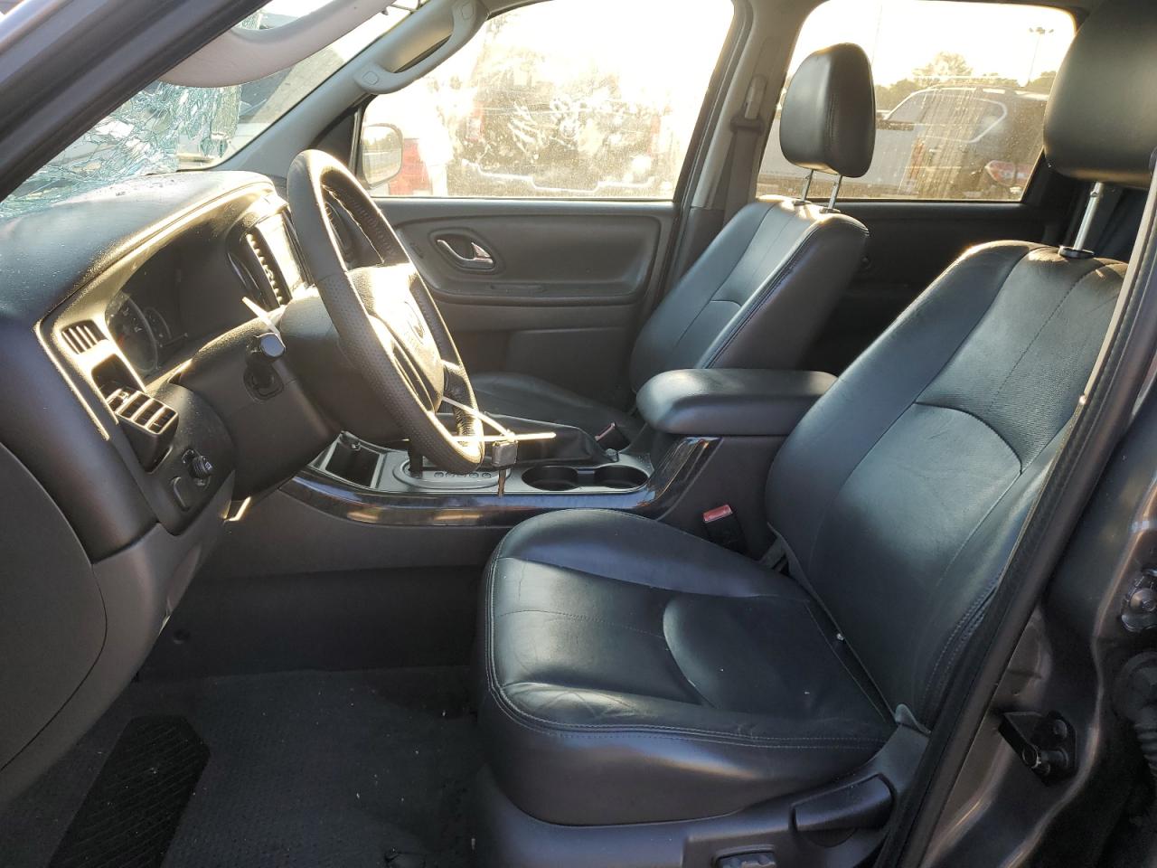 2006 Mazda Tribute S VIN: 4F2YZ06146KM30037 Lot: 81917125