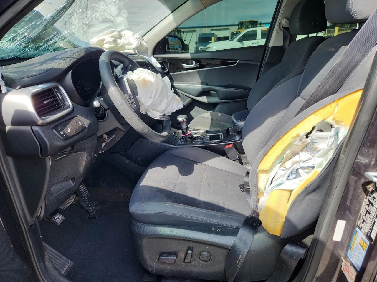 2019 Kia Sorento Lx VIN: 5XYPG4A56KG481476 Lot: 81665745