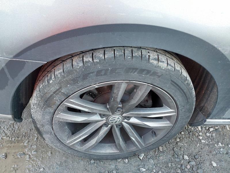2016 VOLKSWAGEN PASSAT GT TDI BLUEMOTION 