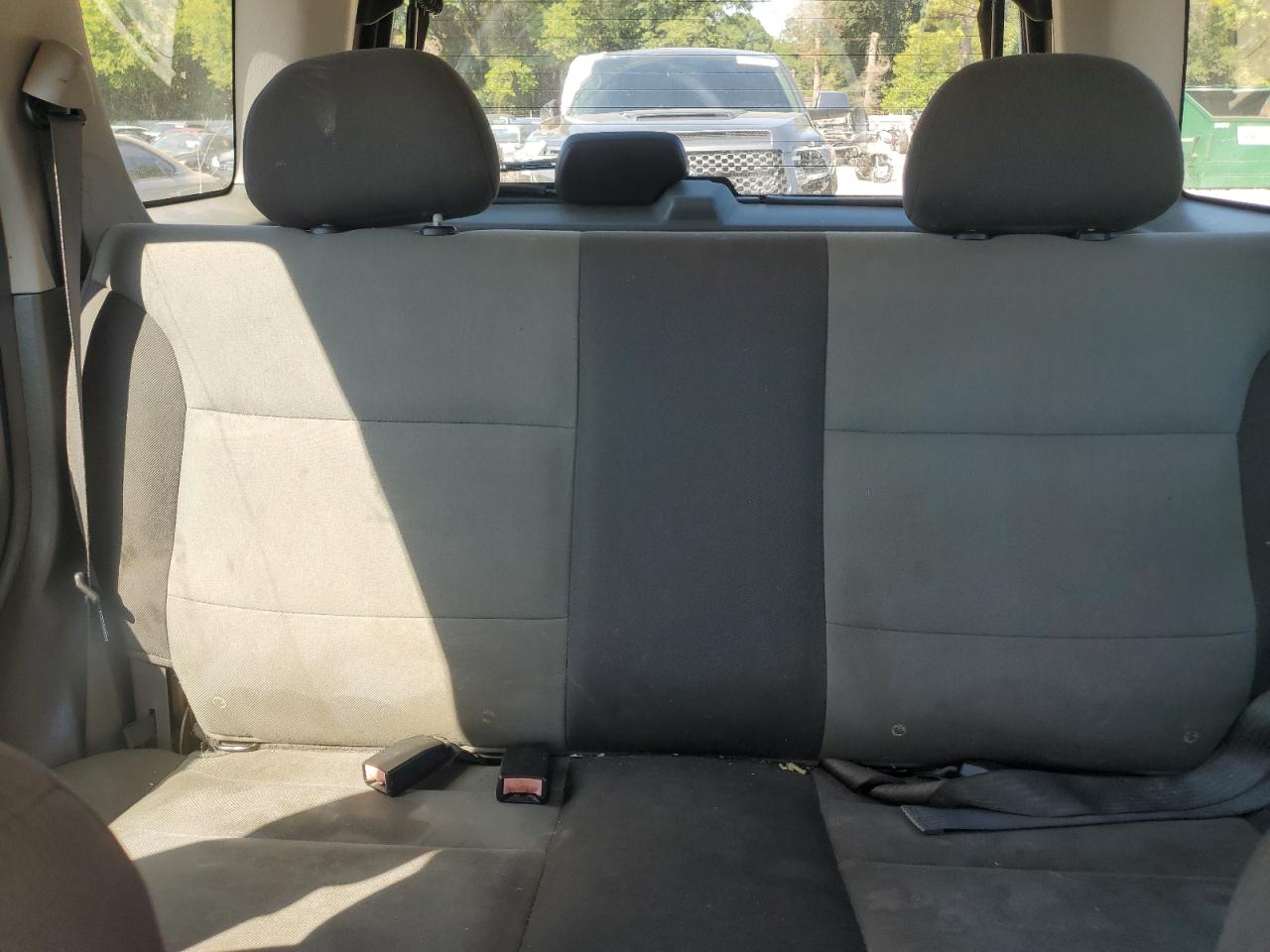 2004 Ford Escape Xls VIN: 1FMYU021X4KB40141 Lot: 80836095
