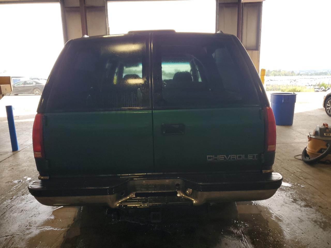 1999 Chevrolet Suburban K1500 VIN: 1GNFK16R1XJ386729 Lot: 80654155